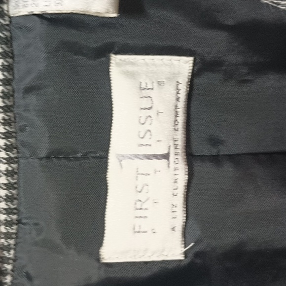 First Issue blazer - Picture 2 of 4